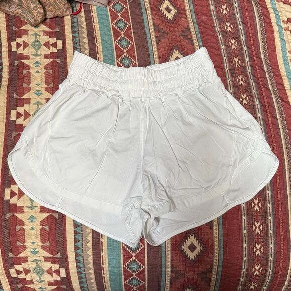 Lululemon Athletica white running shorts size 6 - Picture 1 of 7